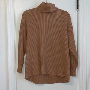 Free assembly sweater